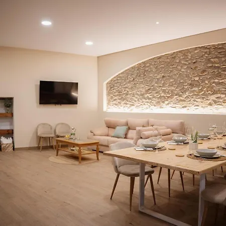 El Gallinero De La Abuela Claudia * Aldea de Trujillo