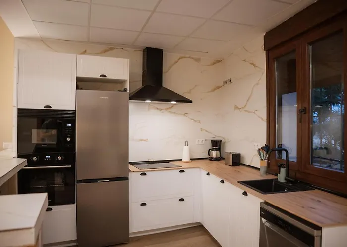 El Gallinero De La Abuela Claudia *